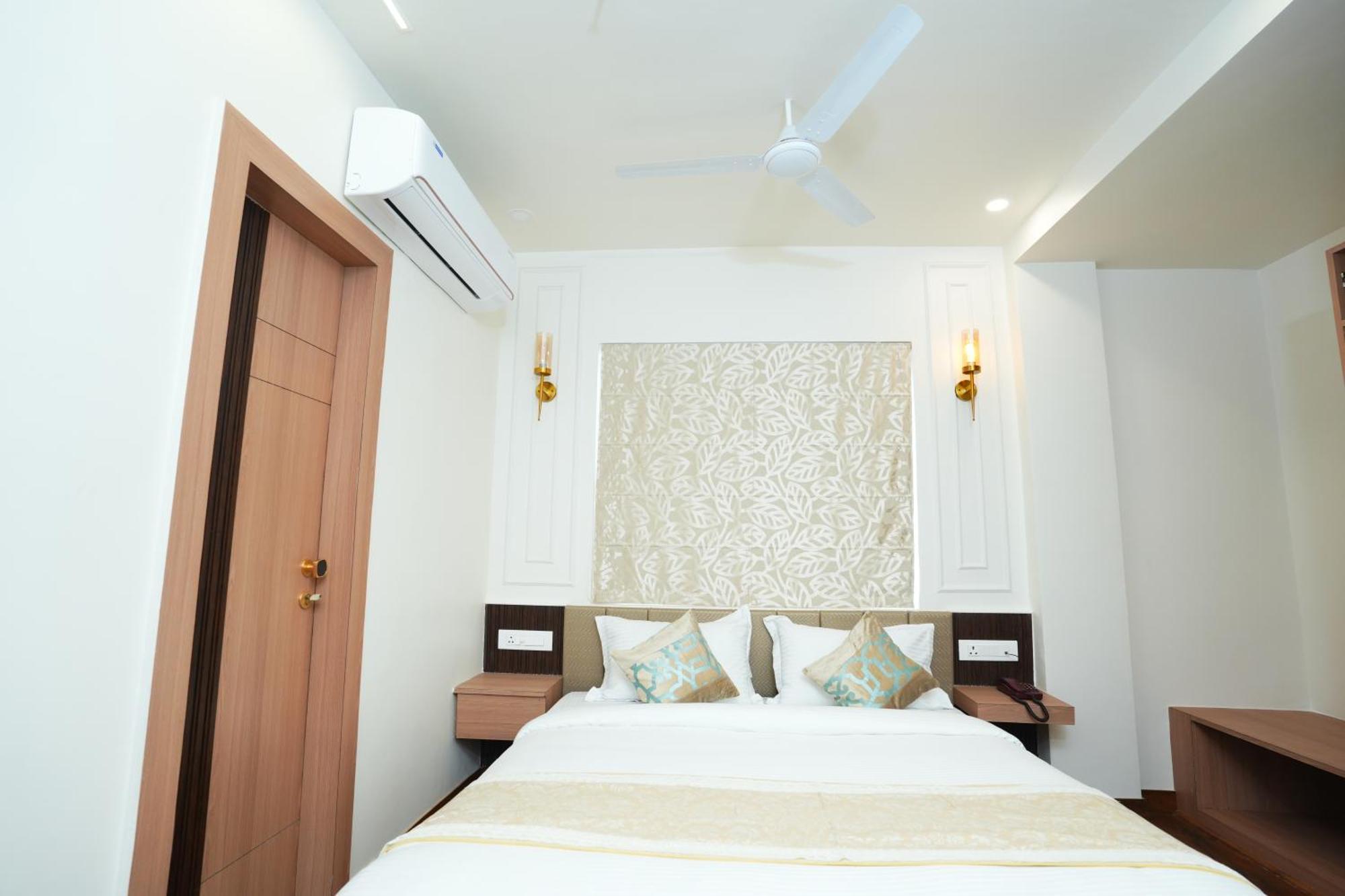 Anaya Retreat Hotel Varanasi Exterior photo