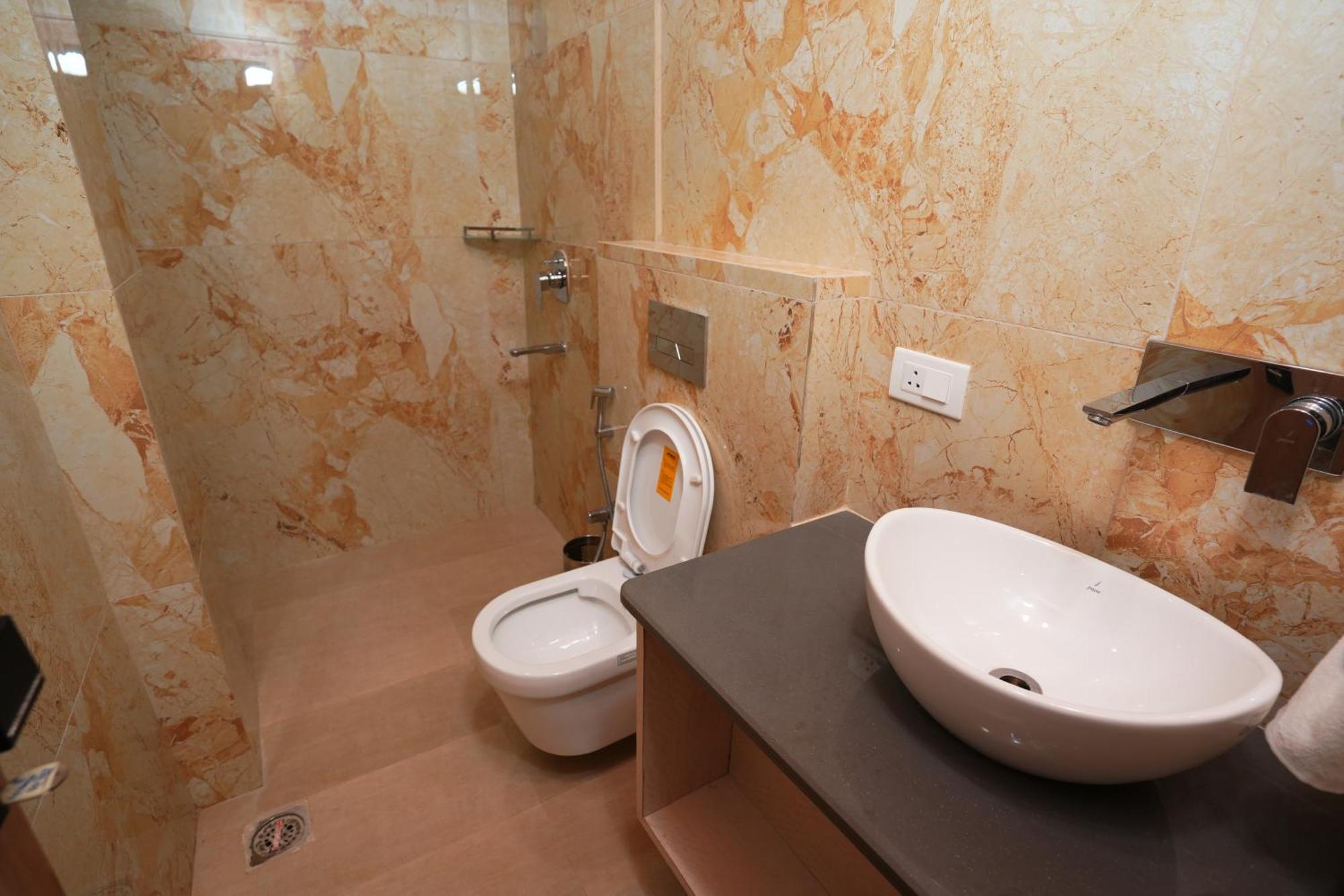 Anaya Retreat Hotel Varanasi Exterior photo