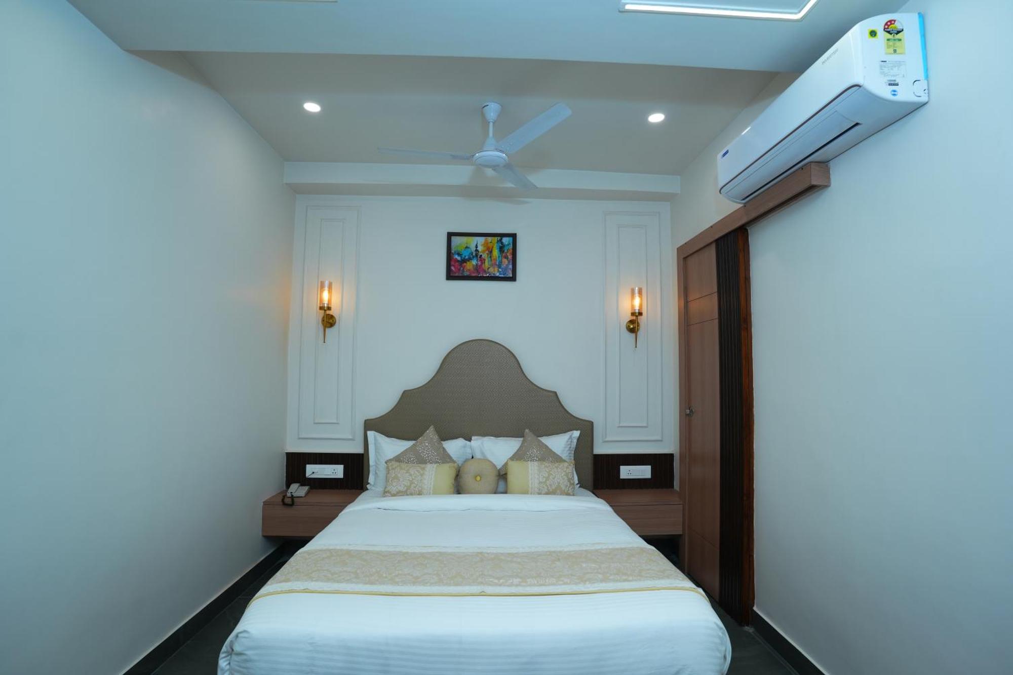 Anaya Retreat Hotel Varanasi Exterior photo